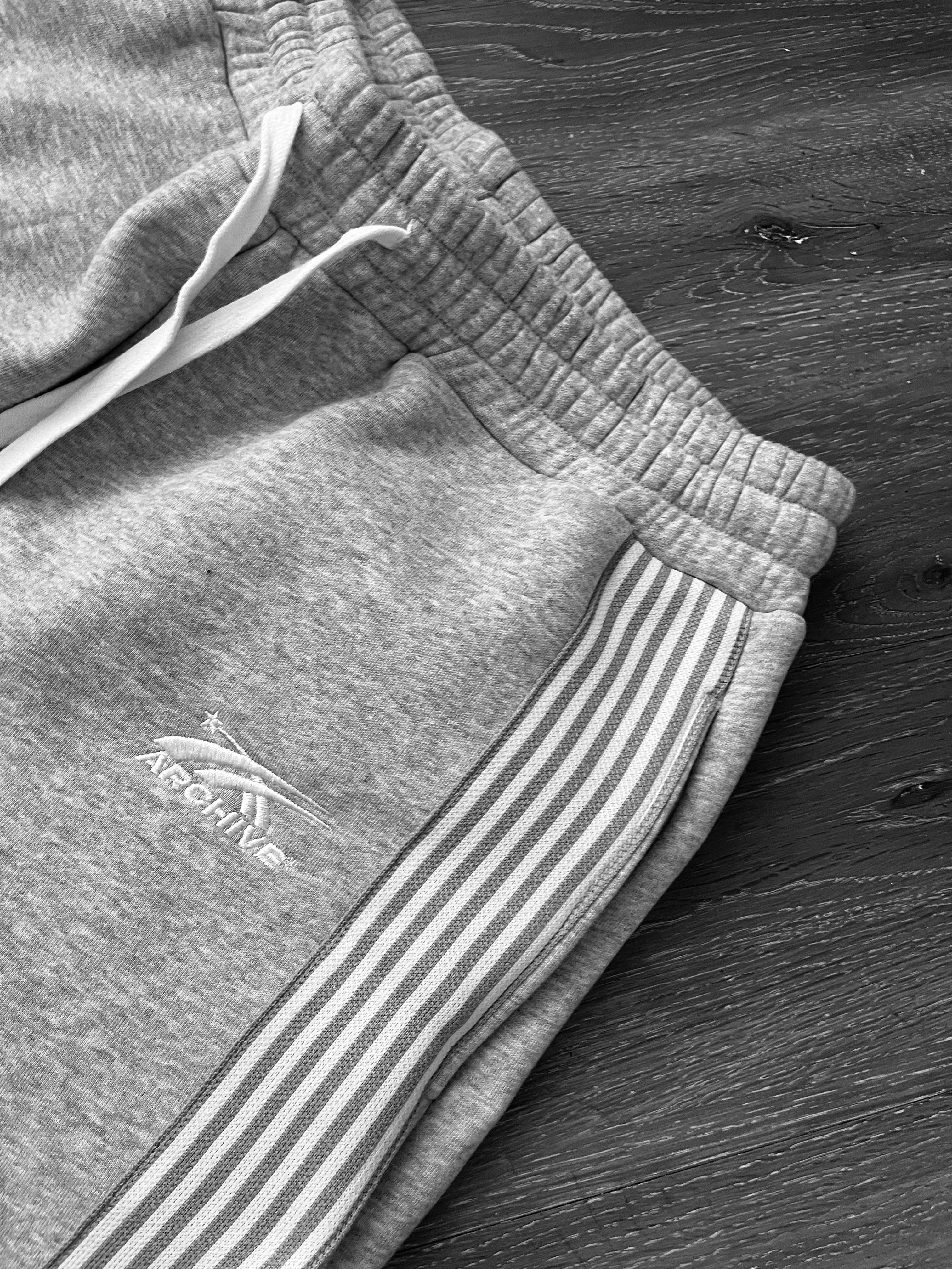ARCHIVE ESSENTIAL WIDELEG SWEATPANTS GRAY - Image 3